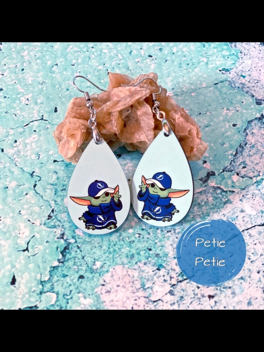 Baby Yoda Tamp Bay Lightning Teardrop Earrings
